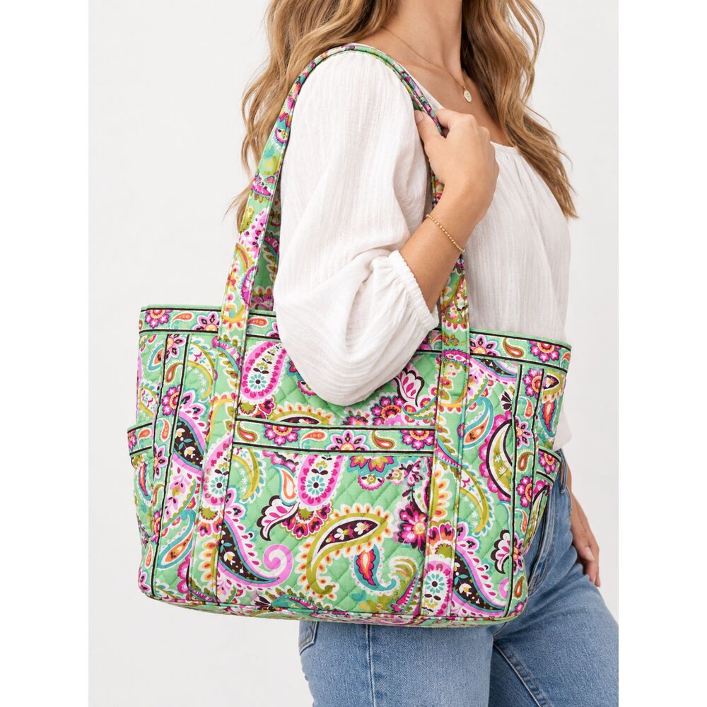 Vera Bradley Tutti Fruitti X-Large Quilted Tote Bag Retired Y2K Floral Paisley